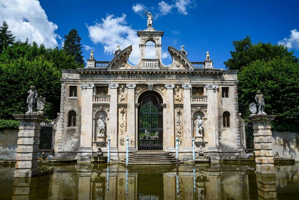 Il giardino alchemico di Villa Barbarigo Valsanzibio e Casa Petrarca